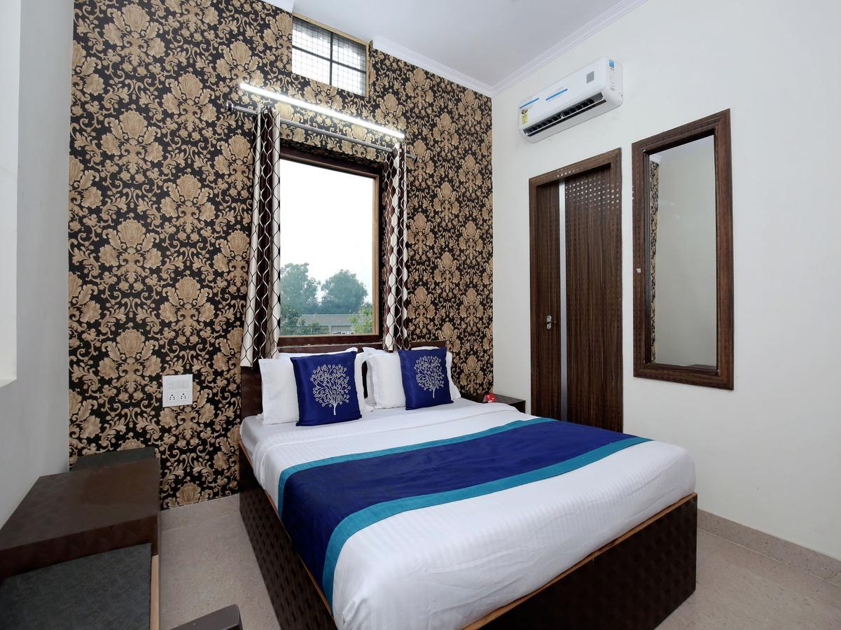 Oyo 10075 Hotel Kaydee Amritsar Esterno foto