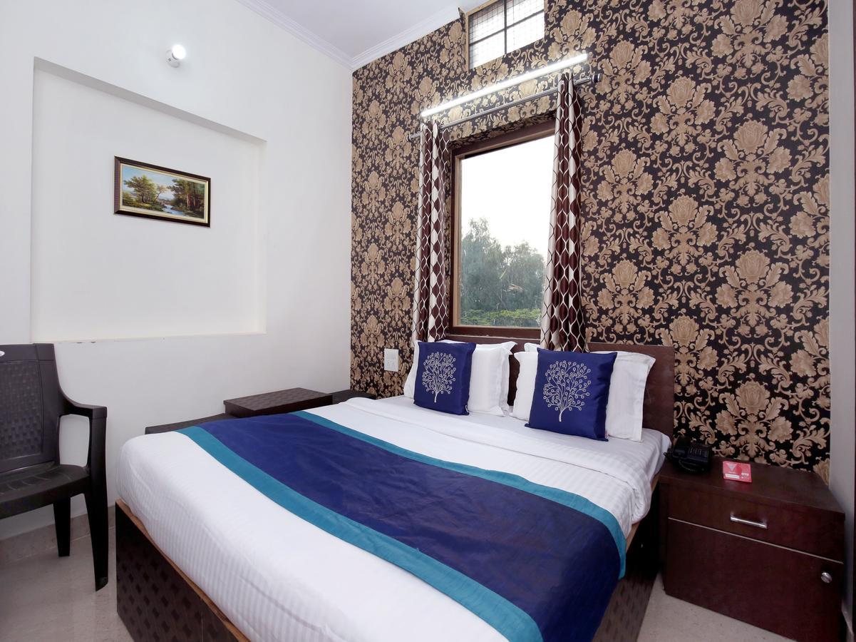Oyo 10075 Hotel Kaydee Amritsar Esterno foto
